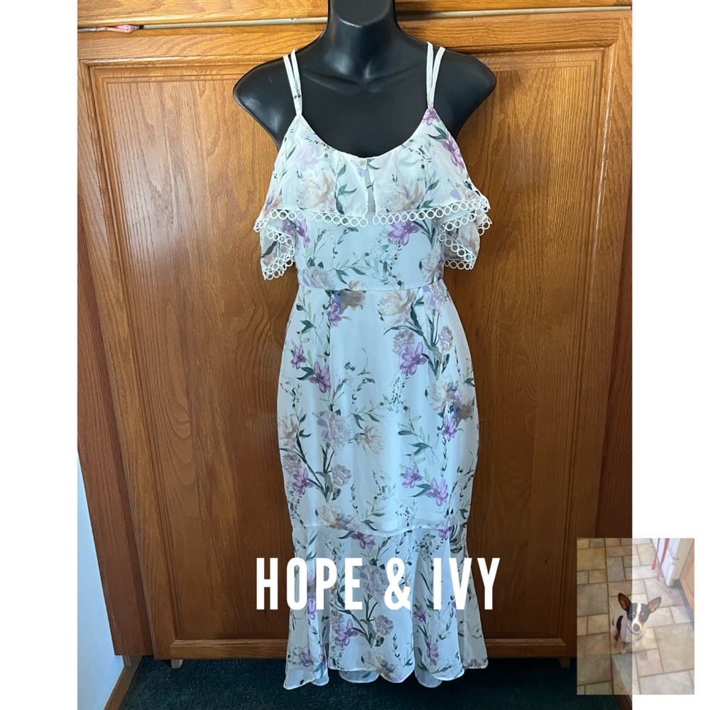 NWT Hope and Ivy Spaghetti Strap High Low Scalloped Tulip Hem Tea Length, Sz 6